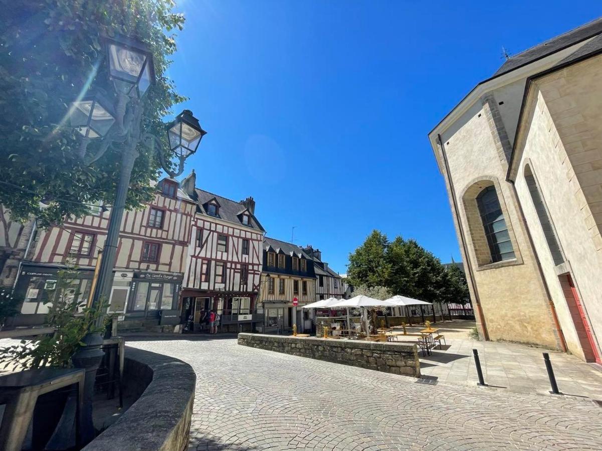 Le Patio, Coeur De Ville Avec Garage Et Jardin Vannes Kültér fotó