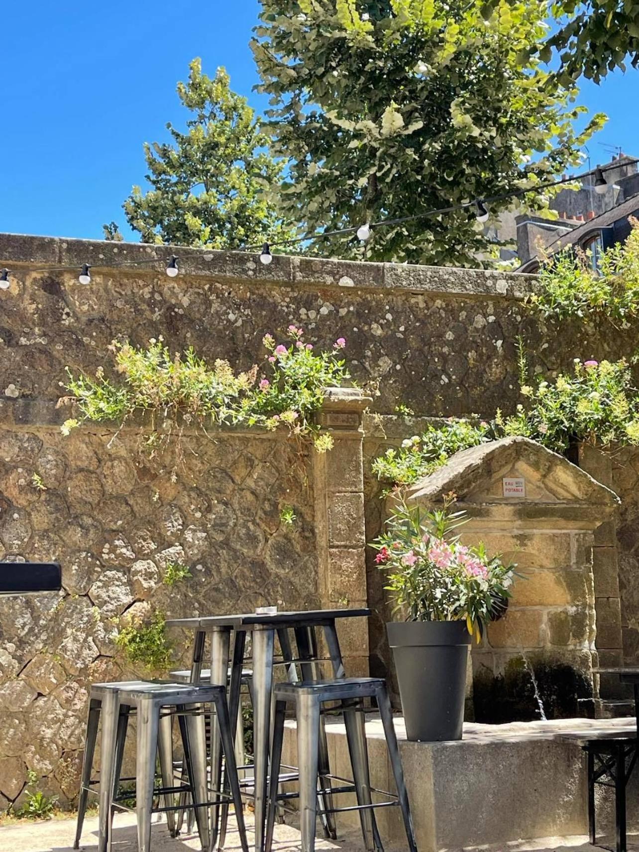 Le Patio, Coeur De Ville Avec Garage Et Jardin Vannes Kültér fotó
